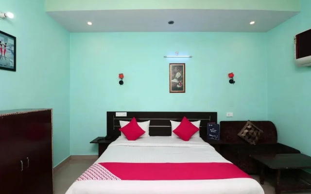 The Rohtak Hyatt by OYO Rooms