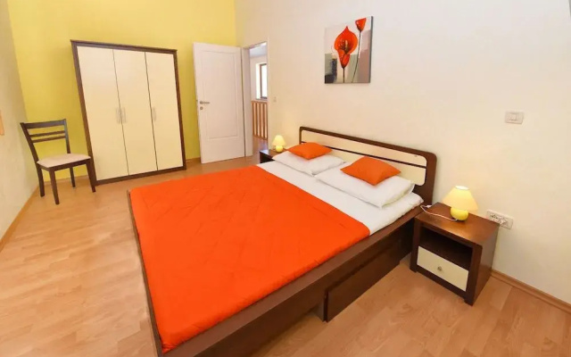 Villa 377