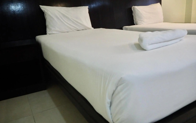 Orm Thong Apartment - SHA Plus