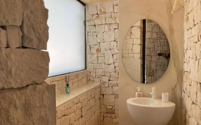 Ostuni Mirror Trullo And Mirror House
