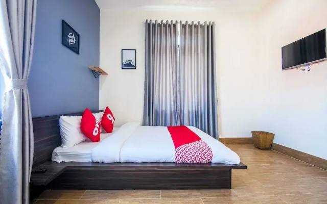 Oyo 671 Ez'S House Hotel