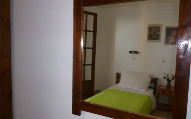 Villa Helen's Apartments
