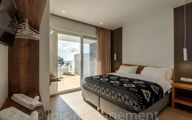 Villa Pelagia Seafront Villa Pelagia Superb New Listing2021