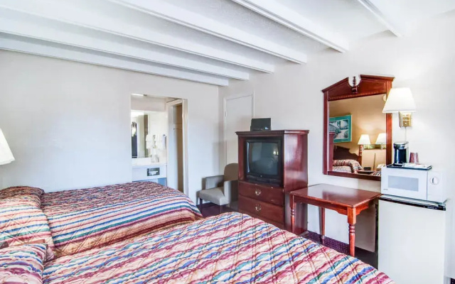 Rodeway Inn