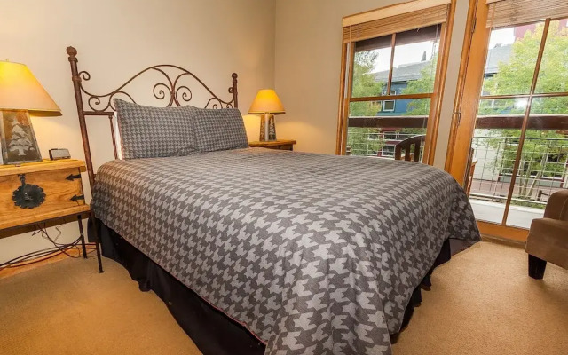 Jackpine Lodge by Summit County Mountain Retreats