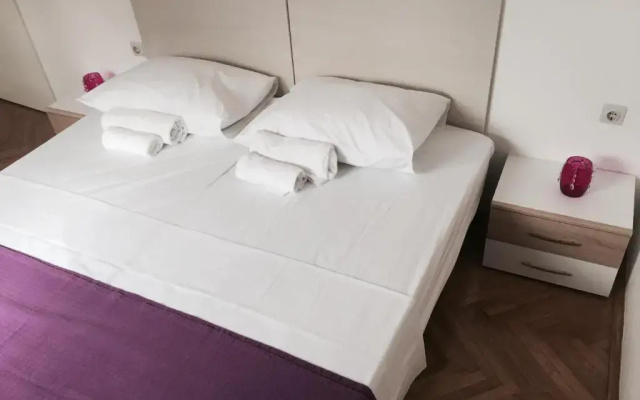 Apartments Leptiric