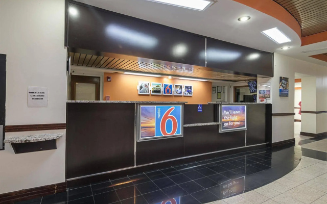 Motel 6 Decatur, GA