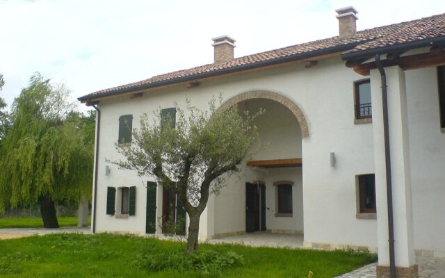 Отель Agriturismo Corte Del Brenta Италия, Лимена - отзывы, цены и фото номеров - забронировать отель Agriturismo Corte Del Brenta онлайн вид на фасад