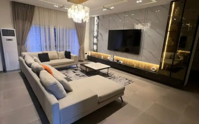 Luxurious 3 Bedroom Apartment in Victoria Island, Lagos