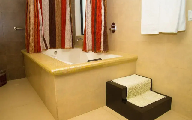 Aldea Thai 312 by PRP