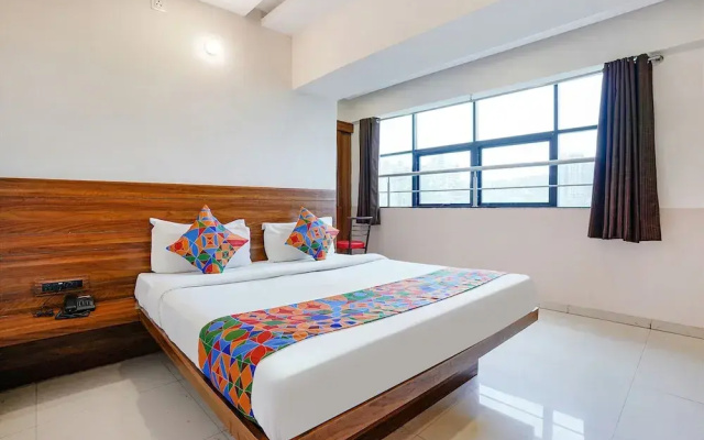 Paradise Inn by OYO Rooms