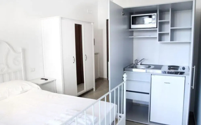 Garibaldi Apartments