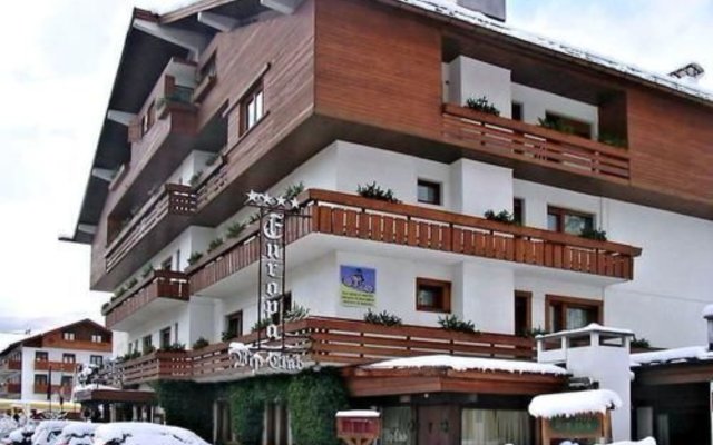 Europa Hotel in Cortina d'Ampezzo, Italy from 548$, photos, reviews - zenhotels.com hotel front