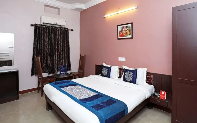 OYO 9852 Leela Villas Guest House