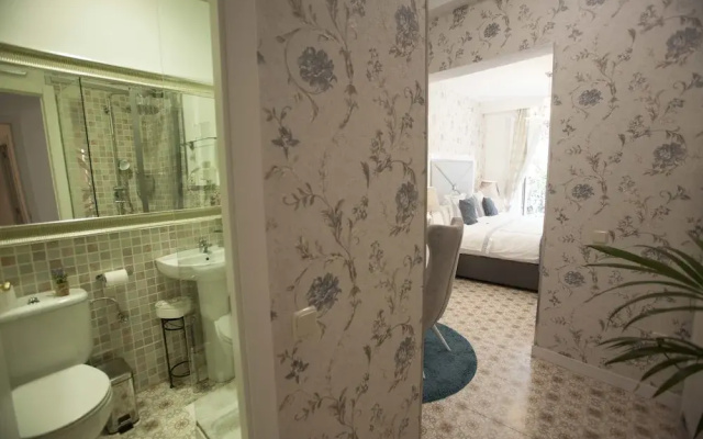 Hostal Boutique Palace - Adults Only