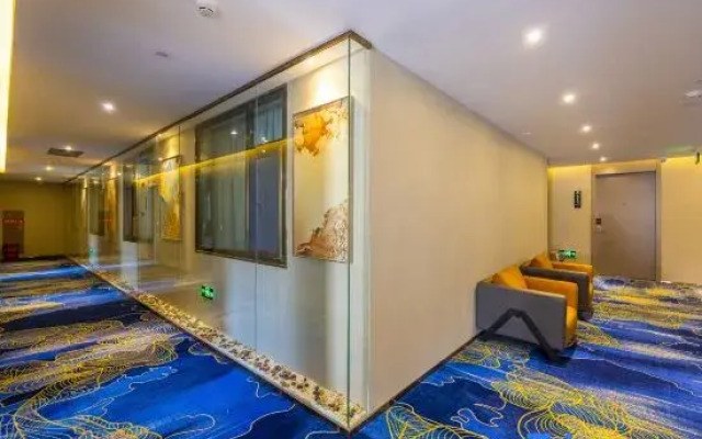 Luoman Mercure Hotel (Lanzhou Dongfanghong Square Subway Station)
