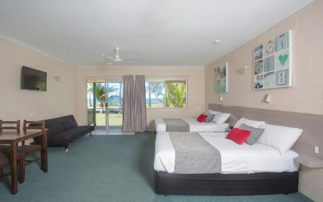 Sarina Beach Motel