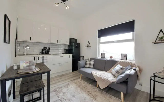 Modern City Apartment in London