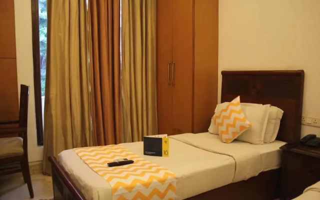 Fabhotel Lm Residency DLF Phase 2