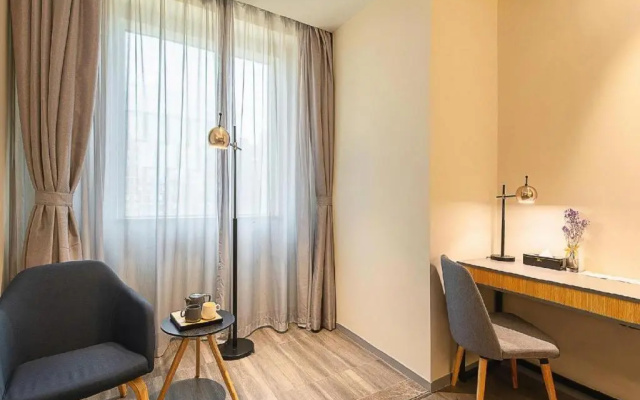 Homeinn Selected Hotel (Guangzhou Zhujiang New Town Wuyangcun Subway Station)