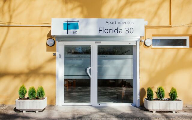 Отель Apartamentos Florida 30 Испания, Эрнани - отзывы, цены и фото номеров - забронировать отель Apartamentos Florida 30 онлайн вид на фасад
