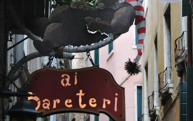Отель Locanda Ai Bareteri вид на фасад