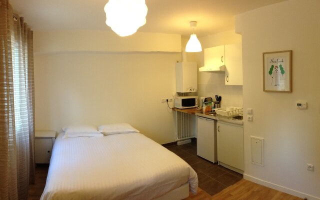 Отель Appartements Rungis Parc Icade Orly комната для гостей