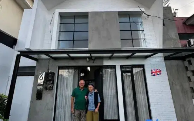 Omahe Malang Boho Urban Jungle Private House