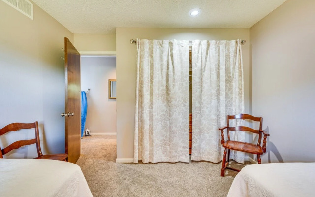 Loveland Vacation Rental w/ Water & Mountain Views
