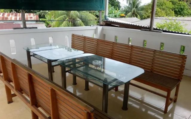 Mentawai Bagus - Hostel
