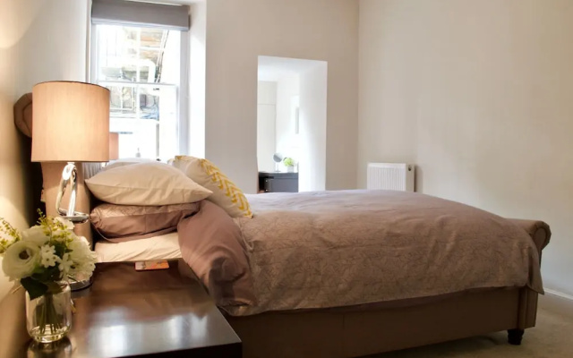 1 Bedroom West End Apartment