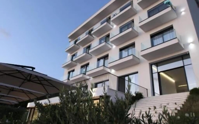 Swiss Rivage Hotel