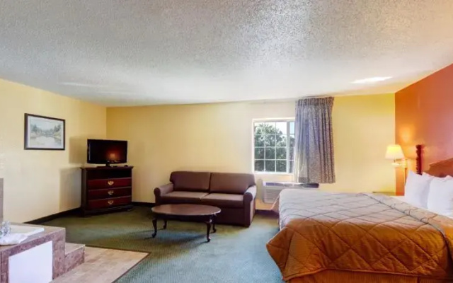 Comfort Inn Tulsa Airport