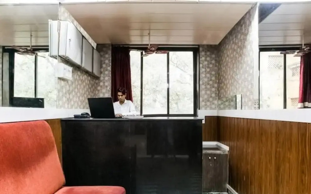 Asha Hotel