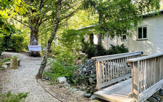 Outside Inn