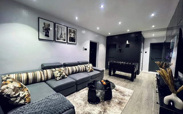 EFFAZ Apartment