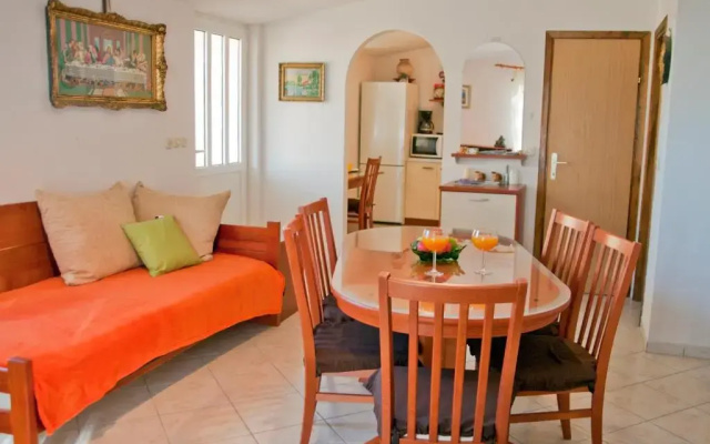 Apartments Cvitini Dvori Garjak