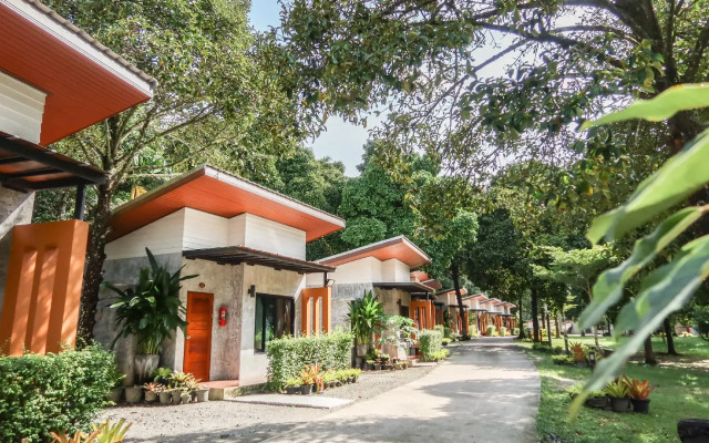 Baan Klang Suan Resort