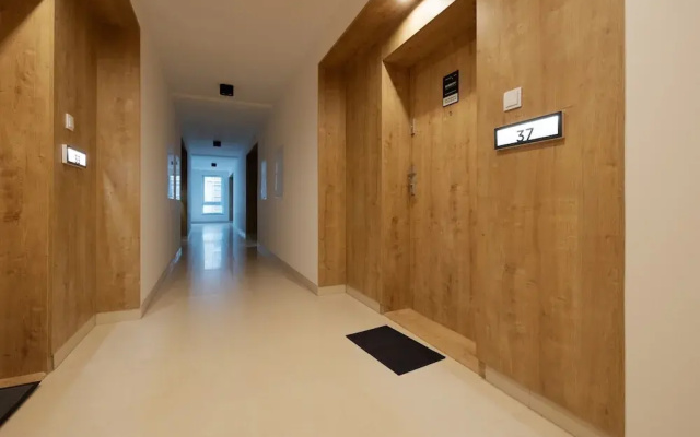Pearl Marina Apartment by Renters