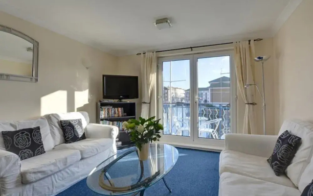 Cozy Apartment in Brighton near Sea