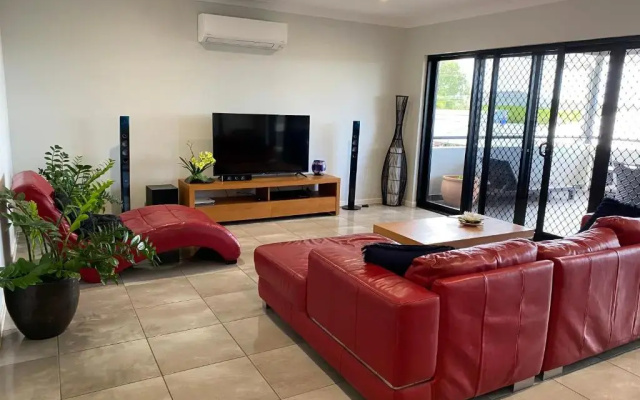 Cooktown Harbour View Luxury Apartments