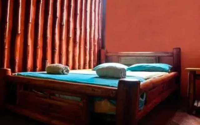 Al Carajo Hostel