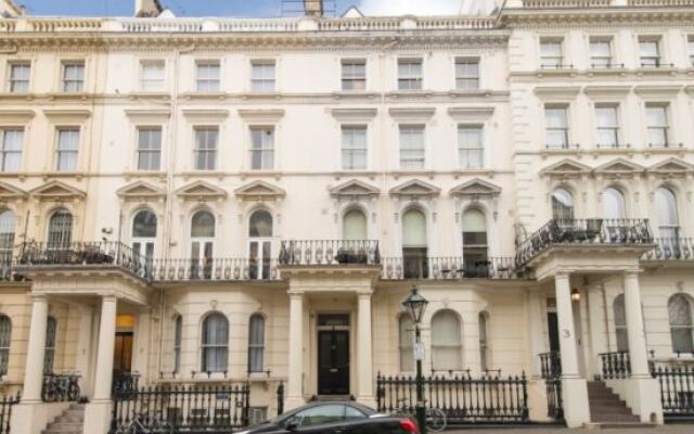 Апартаменты My Apartments High Street Kensington вид на фасад
