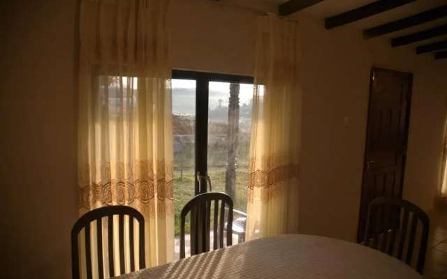 Gregory Lake Inn