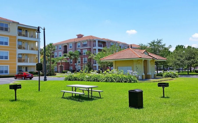 Tropicana Lakeview