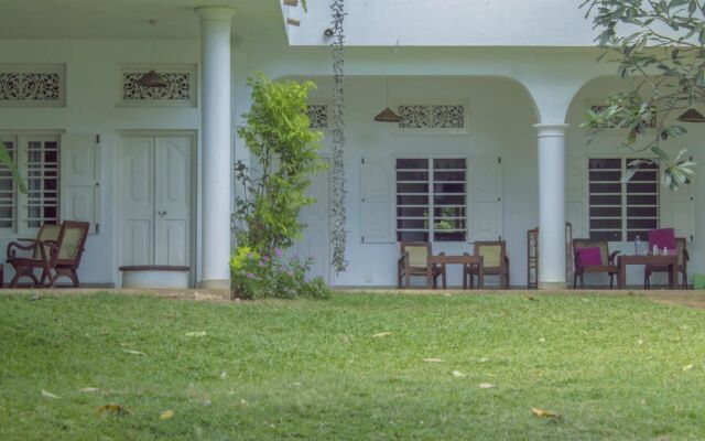 Отель Palm Villa вид на фасад