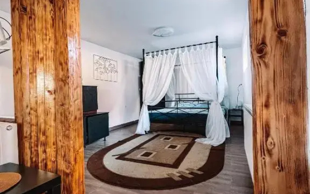 Garage Apartment Râșnov