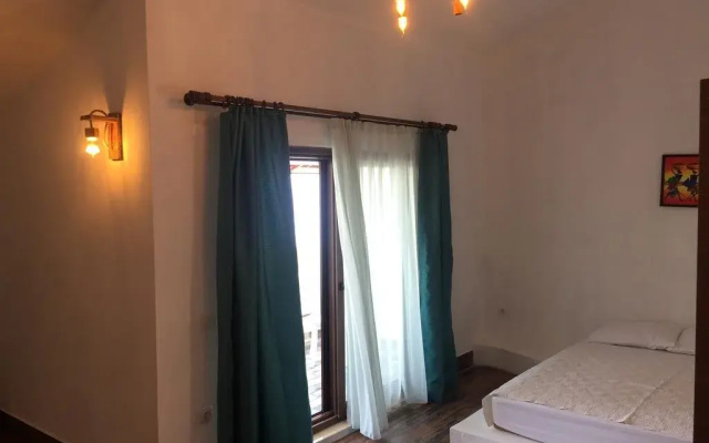 Assos Margot Hotel