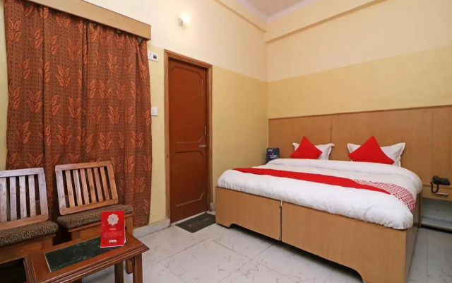 OYO 24103 Akbar Guest House