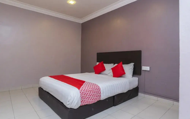 Golden Horse Hotel by OYO Rooms